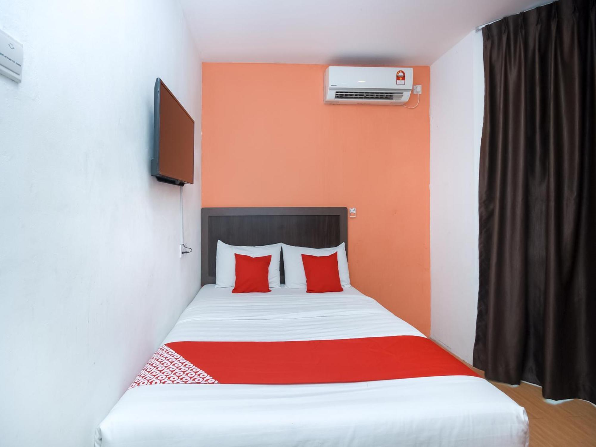 Oyo 1111 Harmony Stay Miri Exterior photo